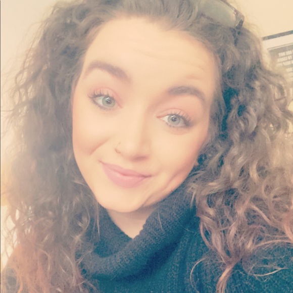 Meet your Posher, Jess - Picture 1 of 1